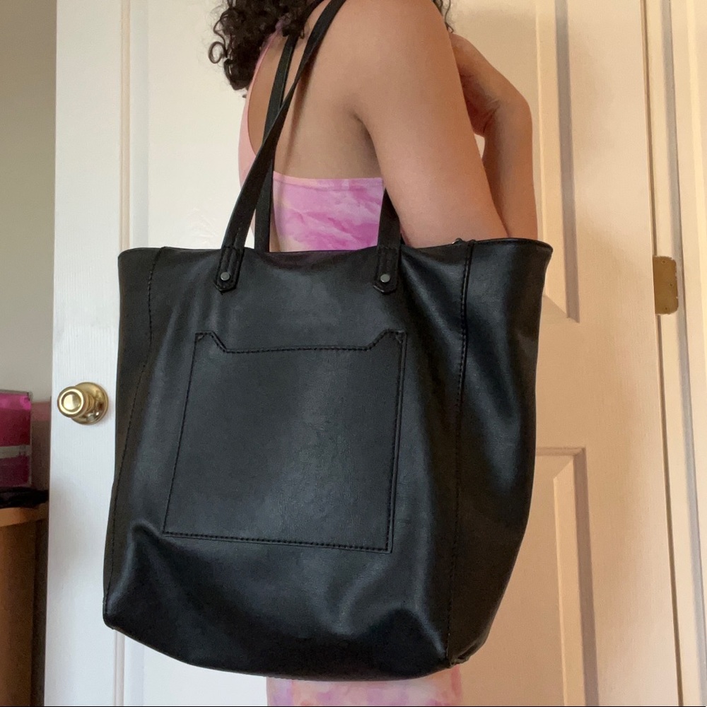 Black leather tote